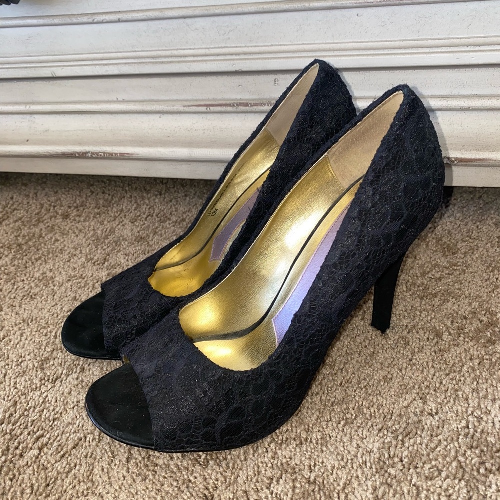 Black heels 10